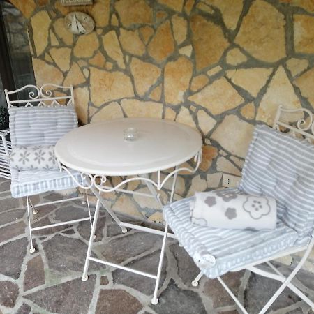 Casa In Collina "La Farfalla" ริปาร์เบลลา ภายนอก รูปภาพ