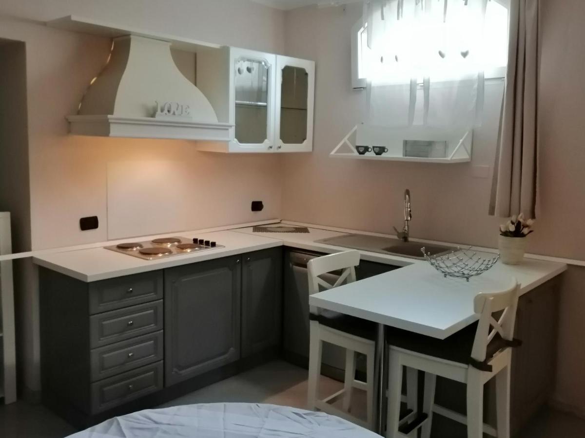 Casa In Collina "La Farfalla" ริปาร์เบลลา ภายนอก รูปภาพ