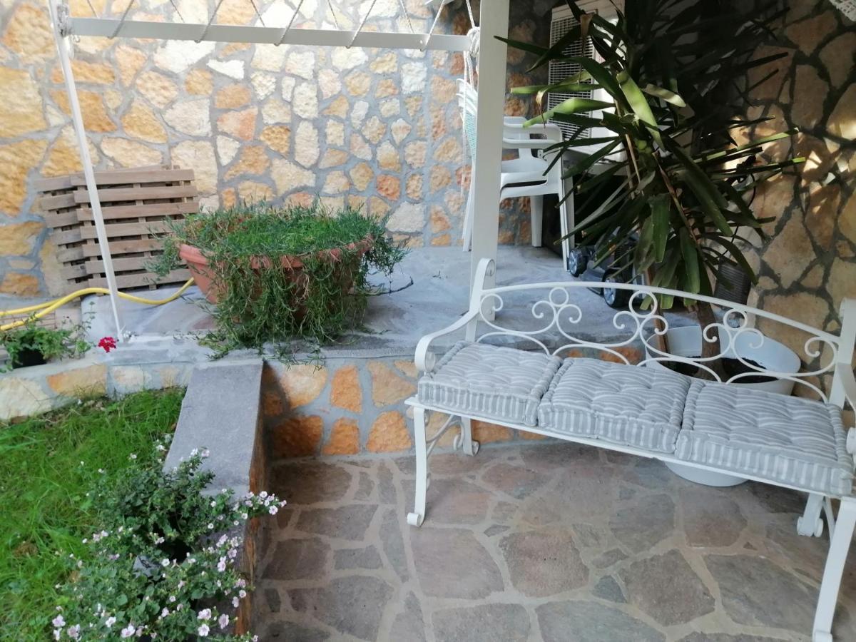 Casa In Collina "La Farfalla" ริปาร์เบลลา ภายนอก รูปภาพ