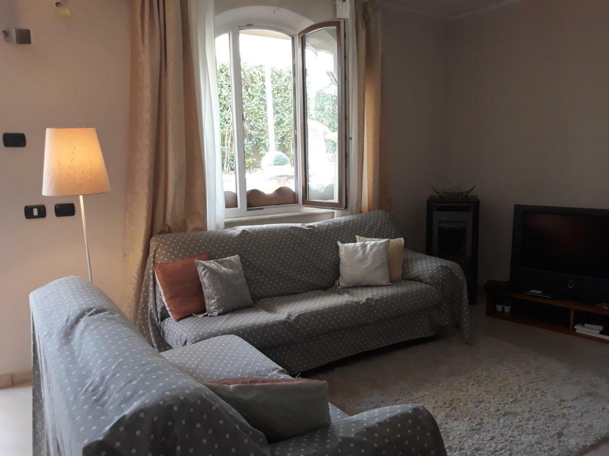 Casa In Collina "La Farfalla" ริปาร์เบลลา ภายนอก รูปภาพ